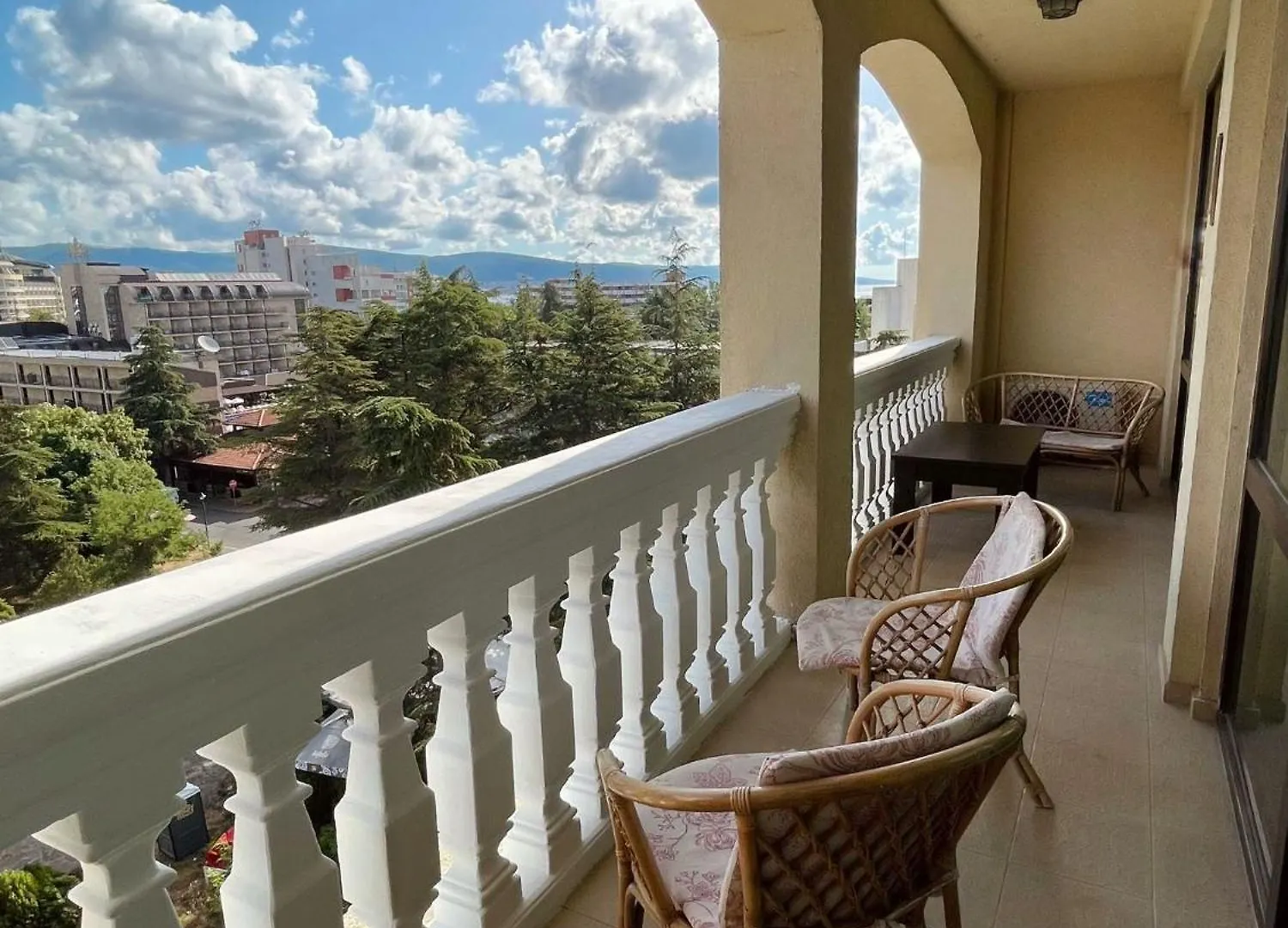 Babylon Hotel Slantchev Briag